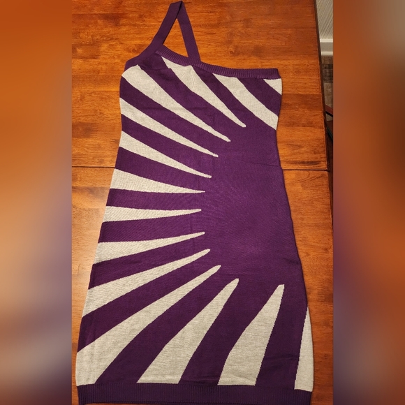 Nikibiki Dresses & Skirts - NWT NIKIBIKI Stylish Purple and Gray Bodycon One- Shoulder Dress Size L